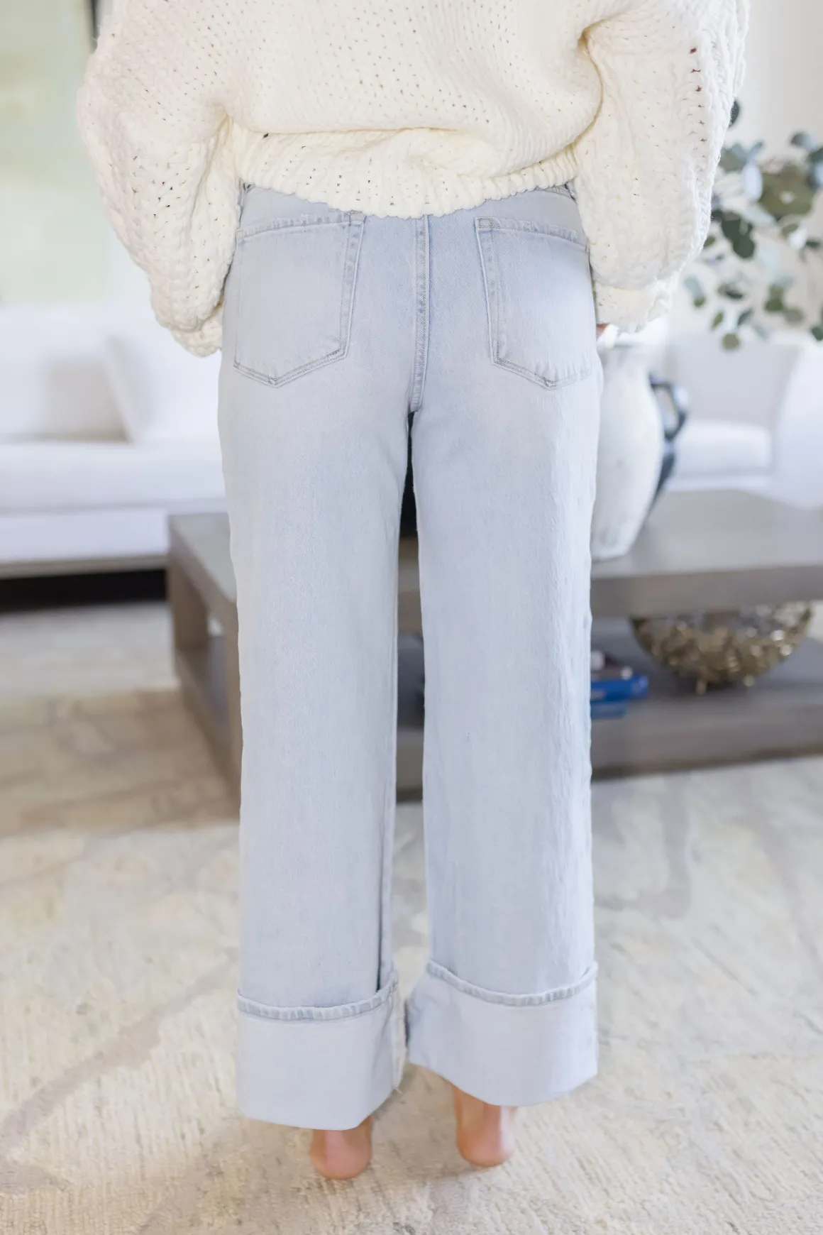 Ariana High Rise Cuffed Wide Leg Jeans Light Wash