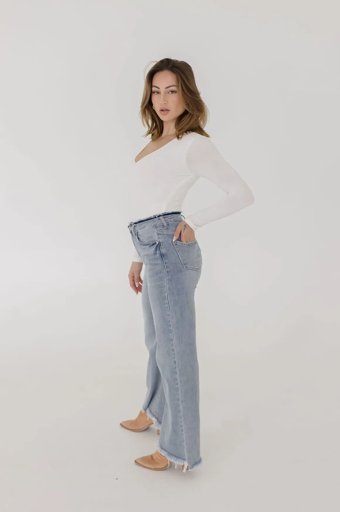 Ava High Rise Wide Leg Jeans Light Wash