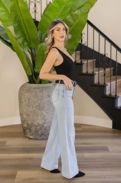 Avery High Rise Wide Leg Jeans Light Wash