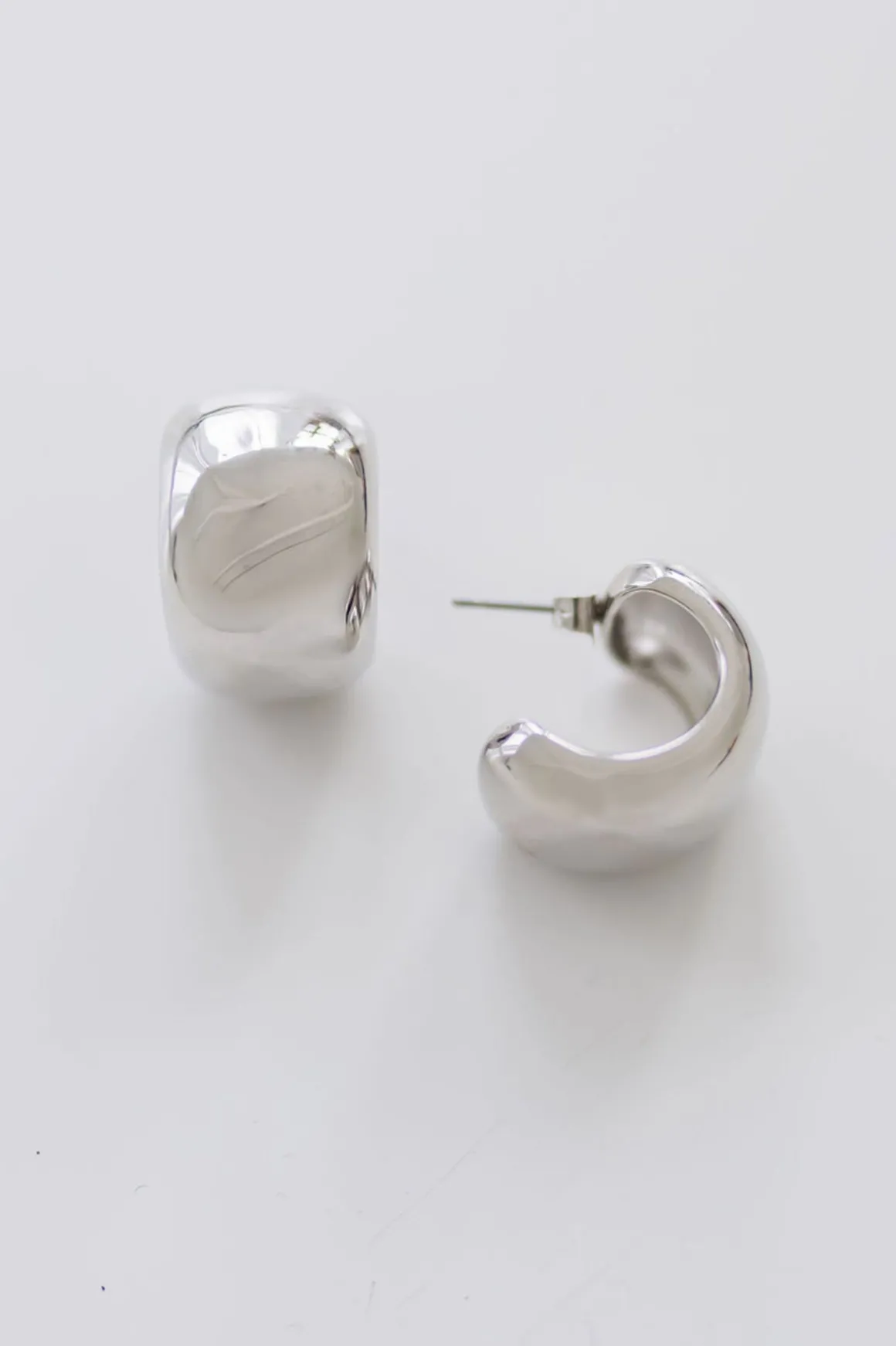 Betty Chunky Hoop Earrings Silver