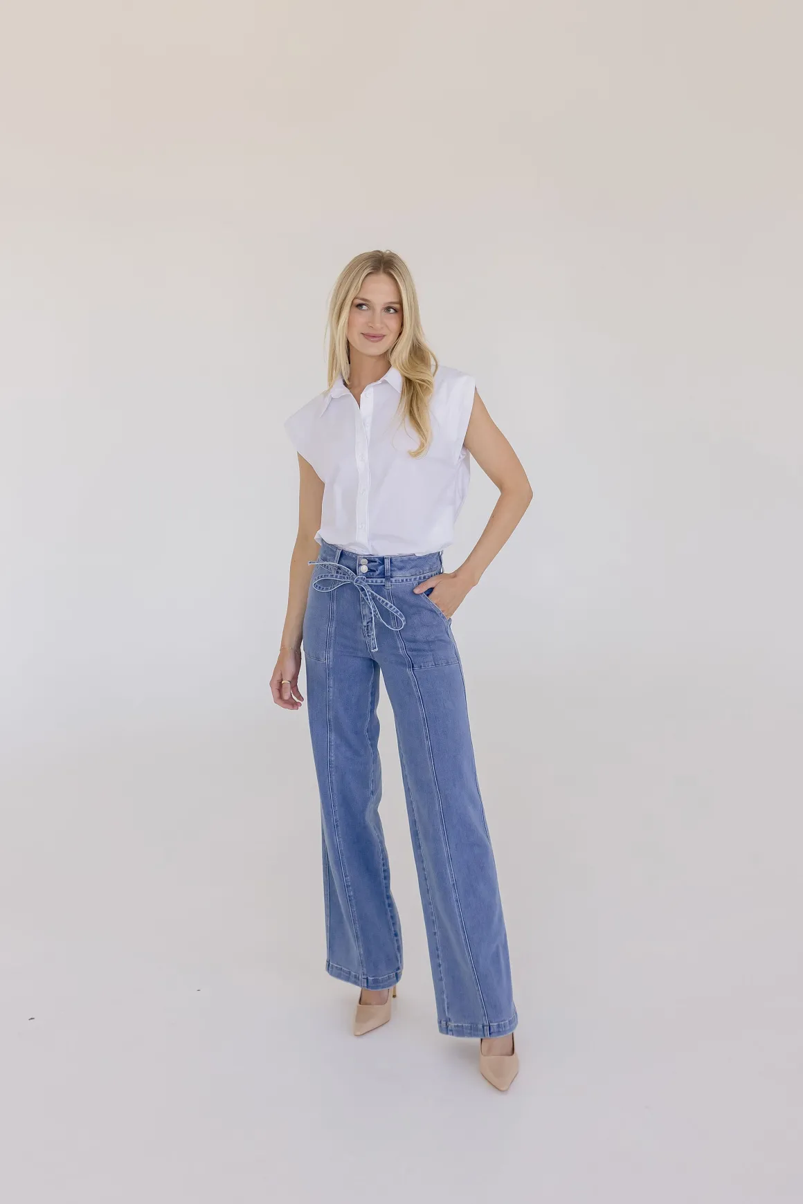 Brenda Sleeveless Button Down Top White