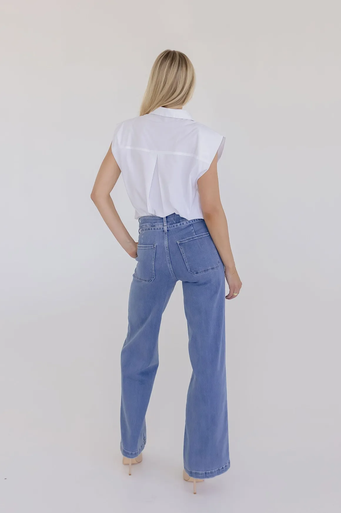 Brenda Sleeveless Button Down Top White