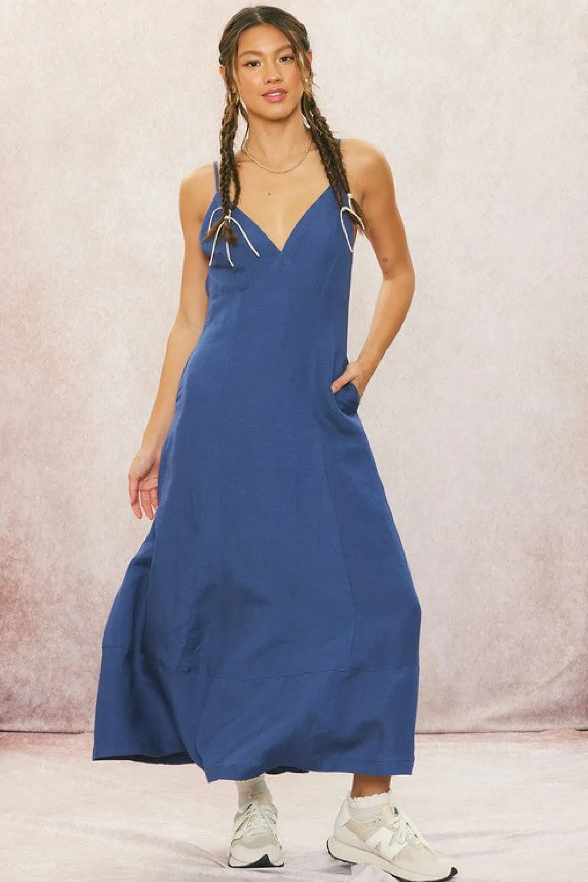 Britton Sleeveless Open Back Linen Maxi Dress Navy