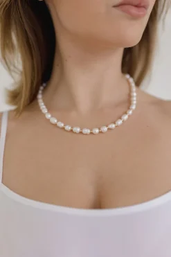 Brooke Round Pearl Necklace White