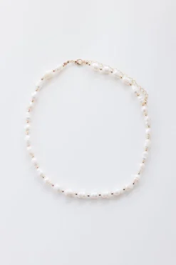 Brooke Round Pearl Necklace White