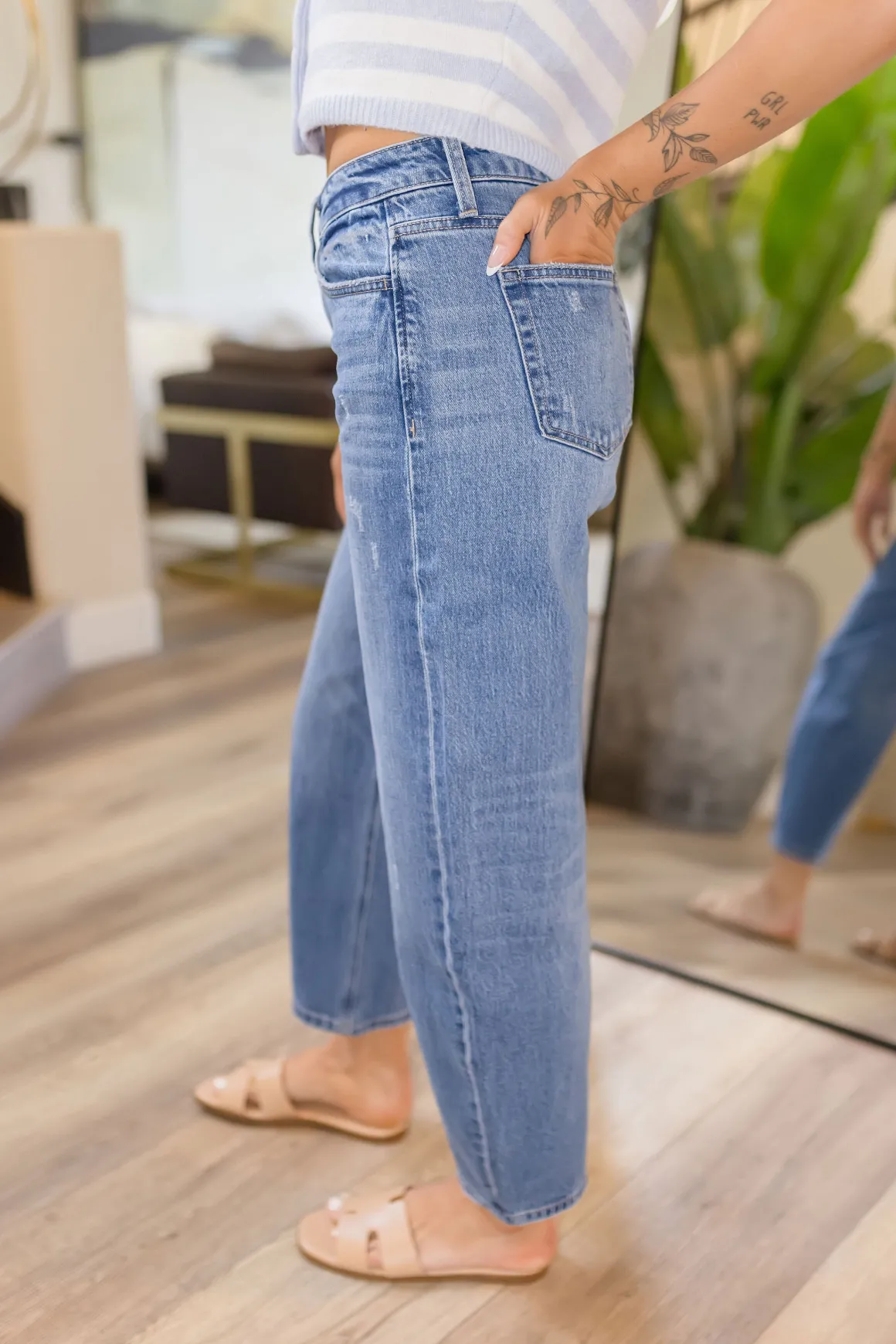 Carla High Rise Barrel Jeans Medium Wash