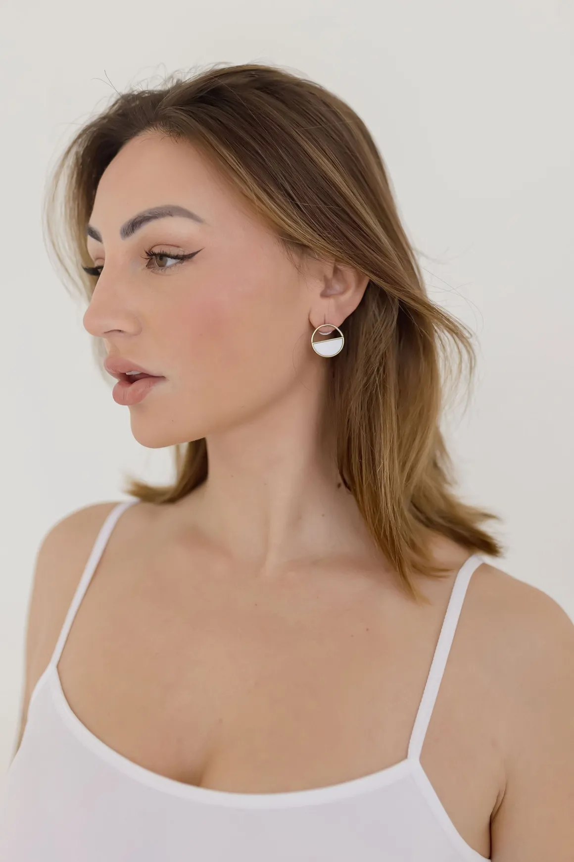 Cora Open Two Tone Round Earrings Gold