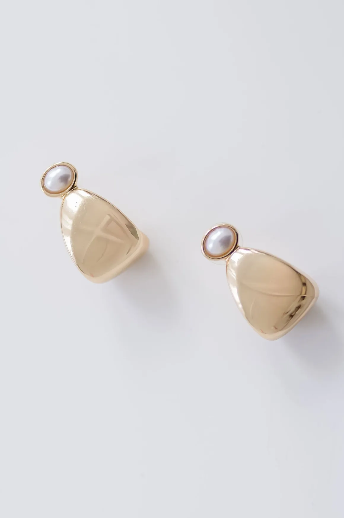 Danielle Pearl Teardrop Earrings Gold