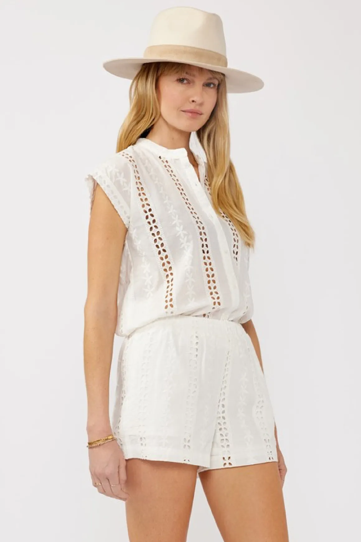 Ginger Short Sleeve Eyelet Floral Print Top White