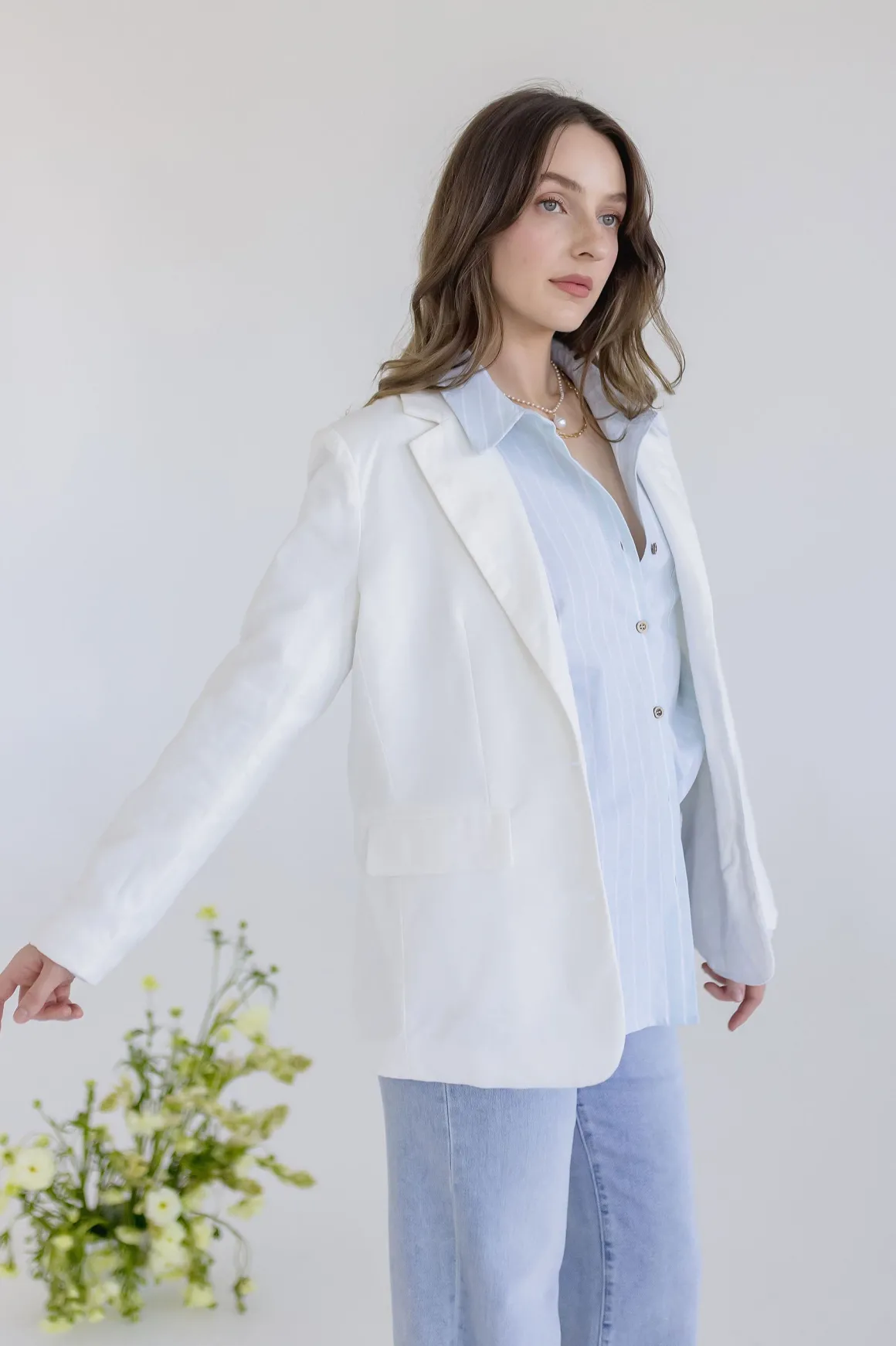 Halle Long Sleeve Notched Lapel Linen Blazer White