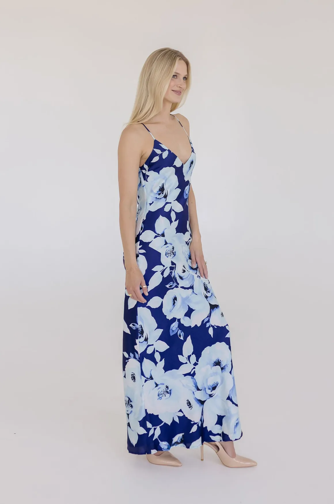 Jennifer Sleeveless Floral Print Back Tie Maxi Dress Navy