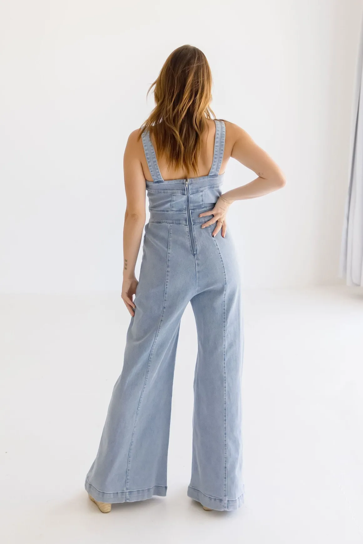 Joey Sleeveless Wide Leg Denim Jumpsuit Light Wash