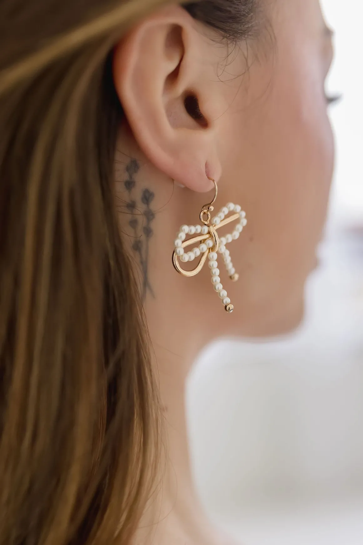 Juliette Pearl Wire Bow Tie Earrings Gold