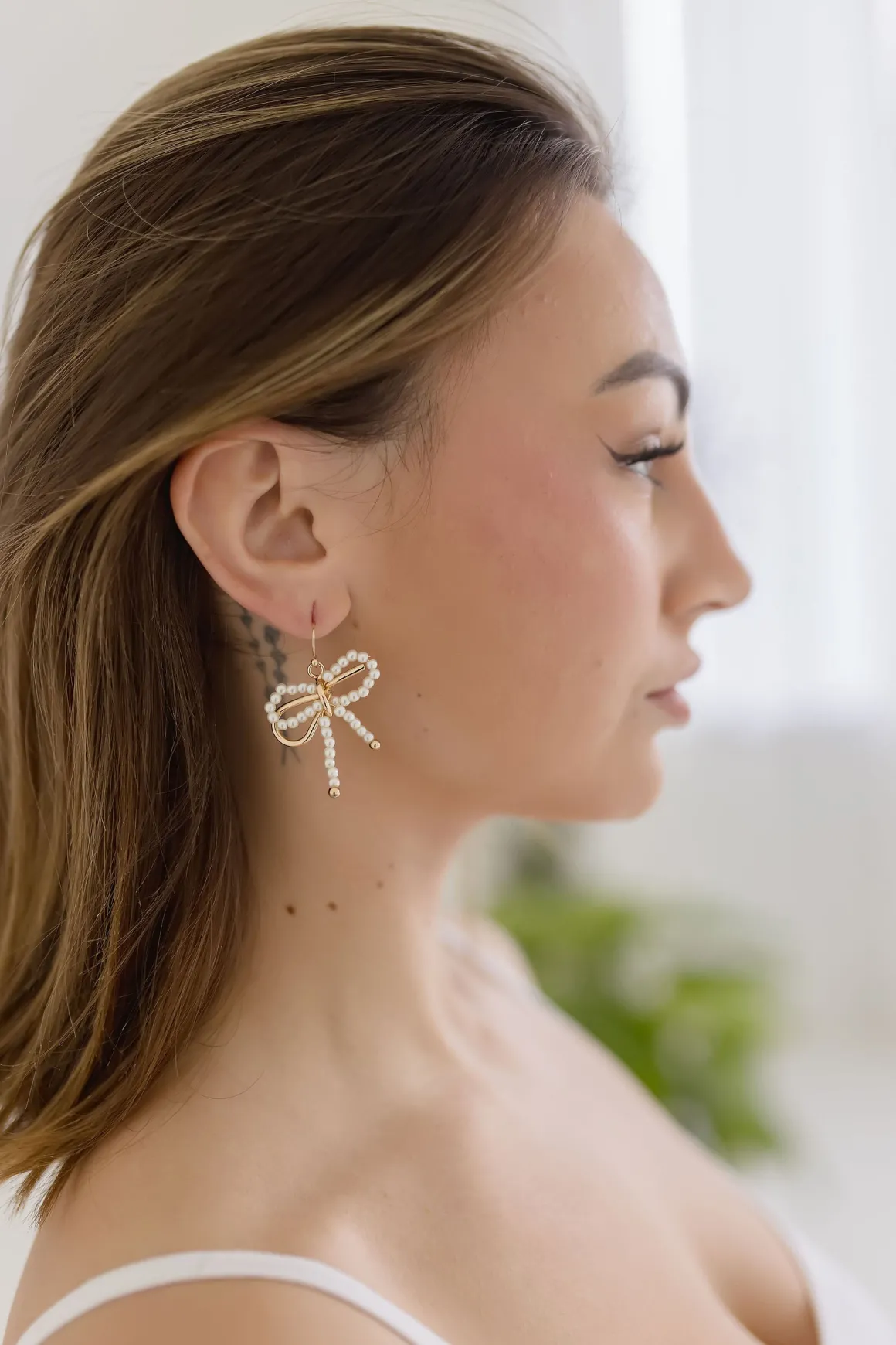 Juliette Pearl Wire Bow Tie Earrings Gold