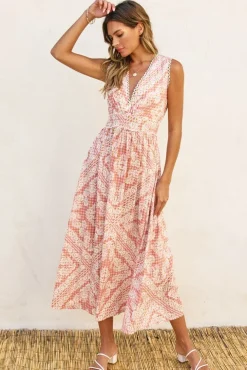 Keisha Sleeveless Paisley Print Scalloped Midi Dress Pink
