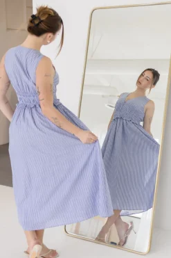 Leigh Sleeveless Stripe Print Shirred Waist Midi Dress Blue