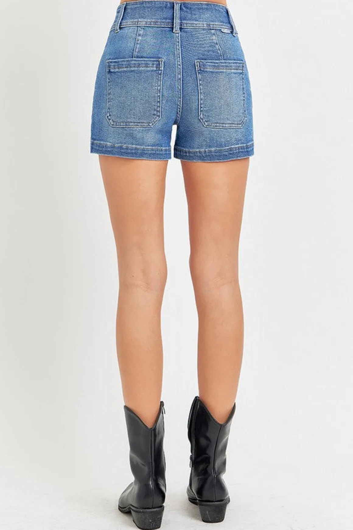 Lennon High Rise Patch Pocket Shorts Medium Wash