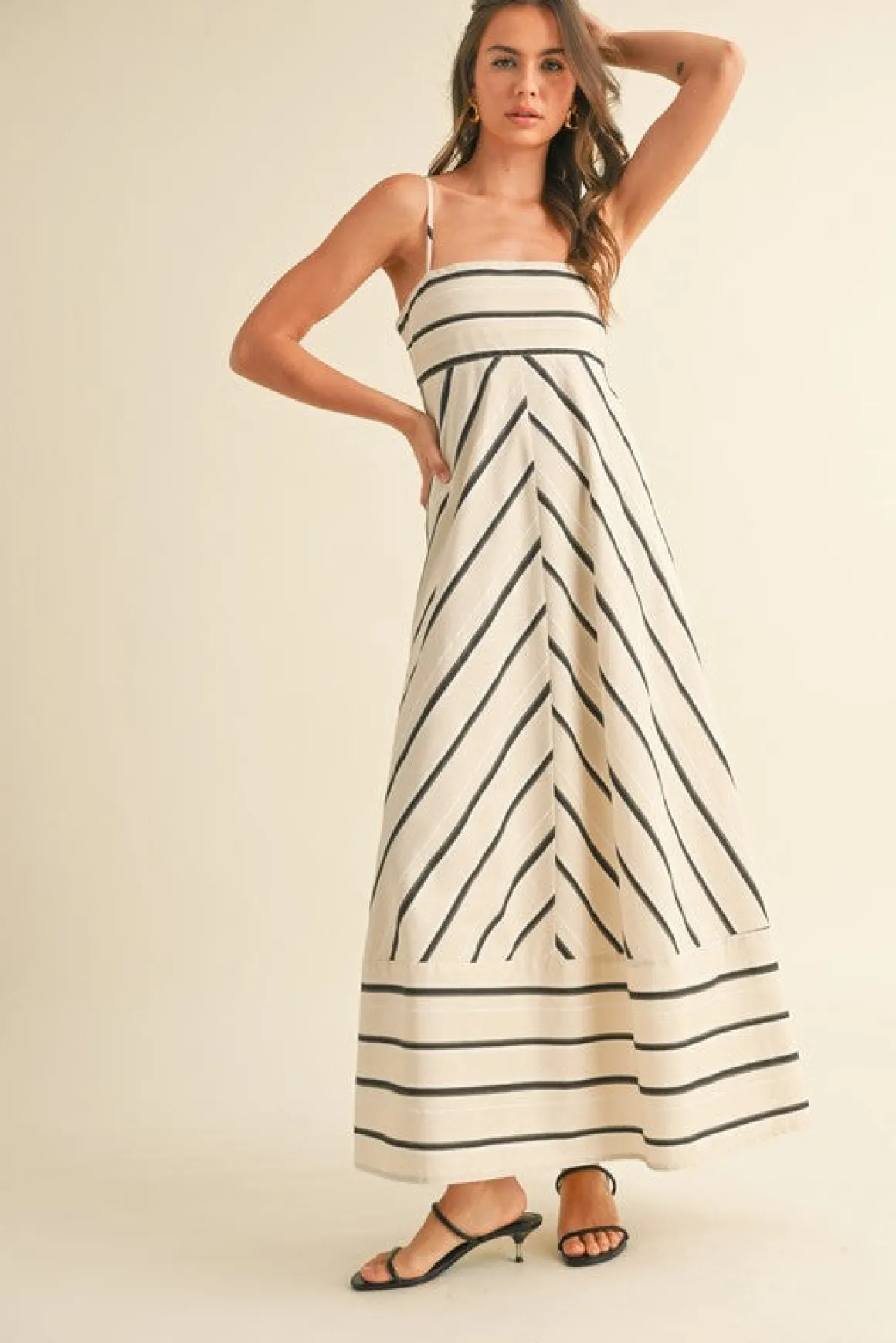 Lindsey Sleeveless Stripe Print Maxi Dress Cream