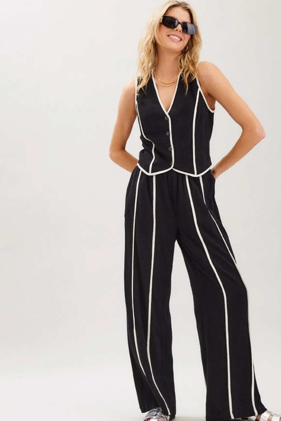 Mercy Sleeveless Contrast Linen Vest And Pants Black