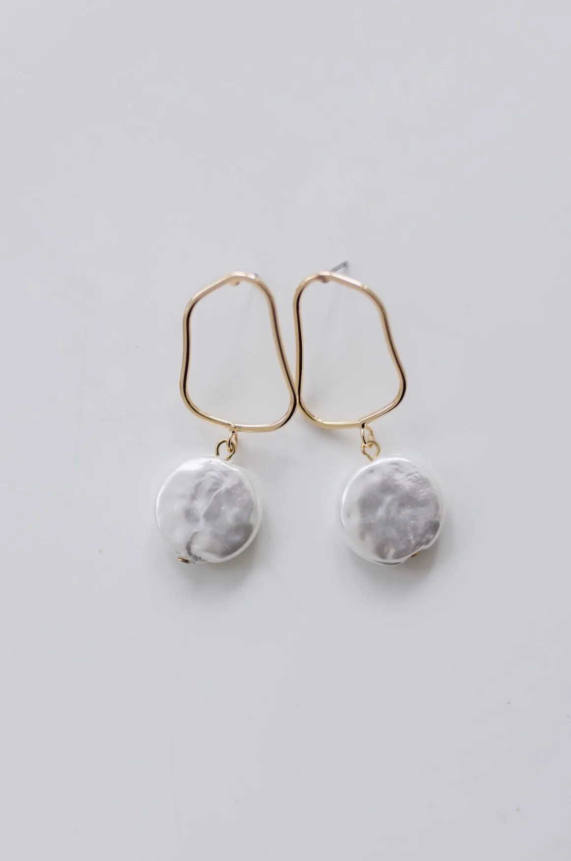 Stassi Abstract Pearl Drop Earrings Gold