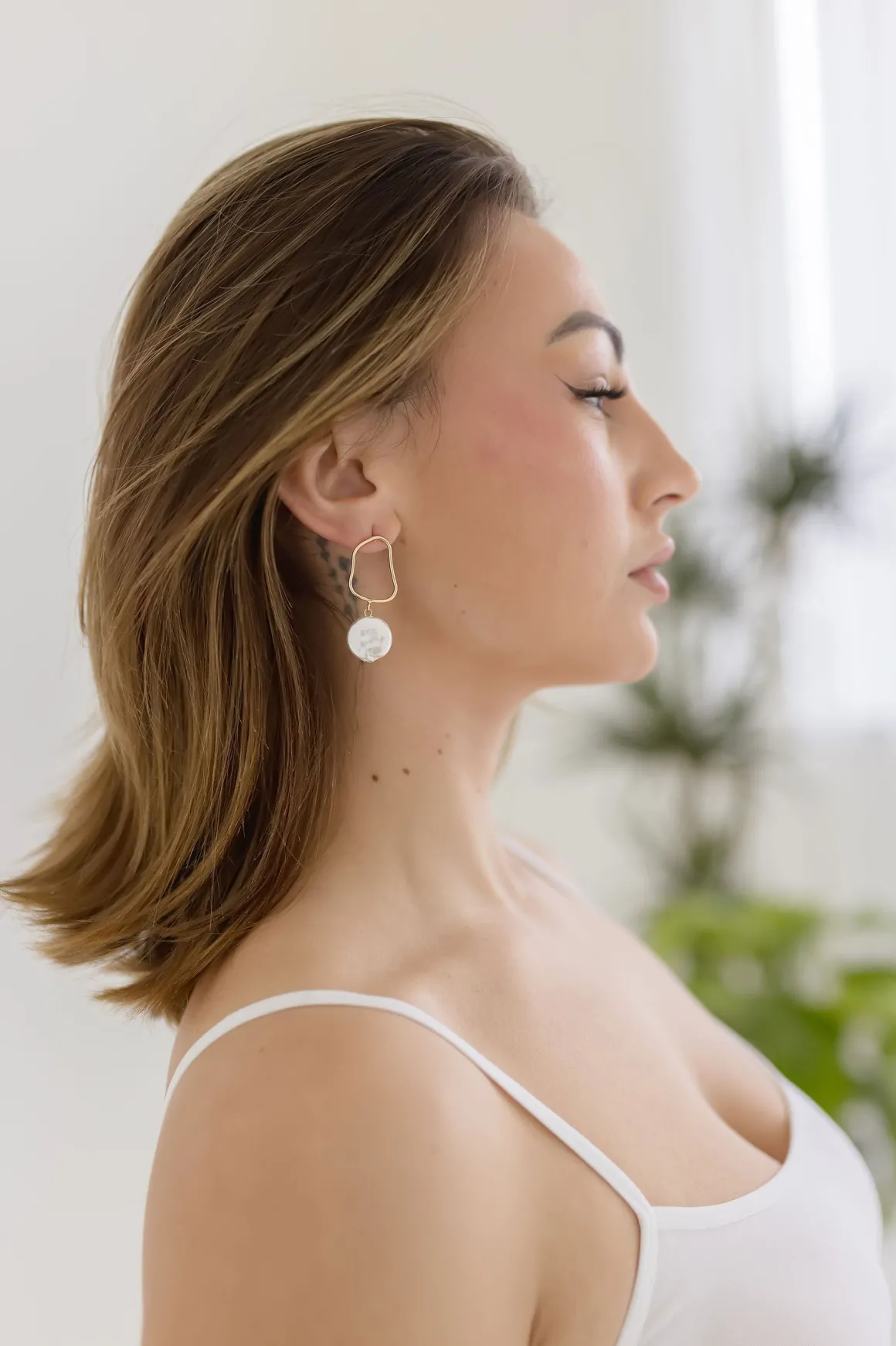 Stassi Abstract Pearl Drop Earrings Gold
