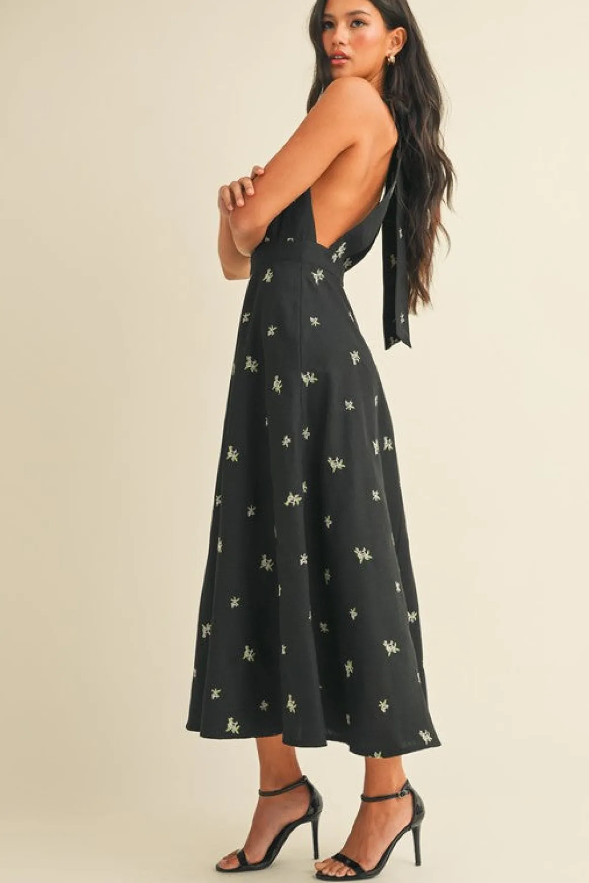 Steph Sleeveless Halter Floral Print Midi Dress Black