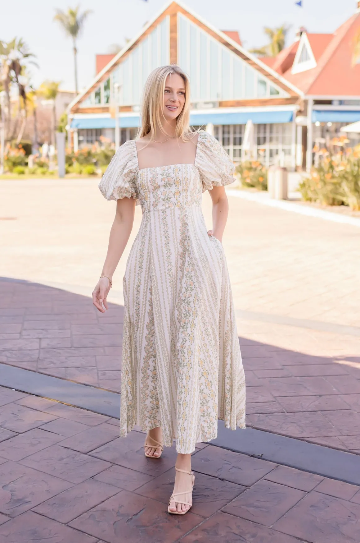 Waitlist 5/10 ♥ Jess Short Puff Sleeve Floral Print Midi Dress Peach