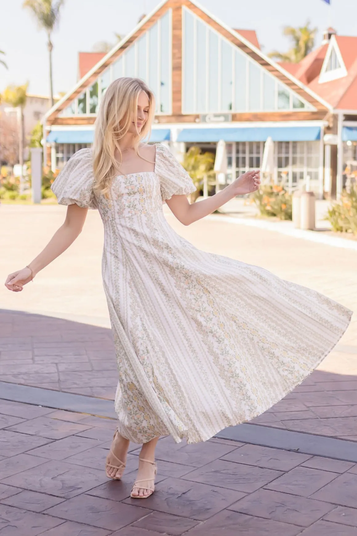 Waitlist 5/10 ♥ Jess Short Puff Sleeve Floral Print Midi Dress Peach
