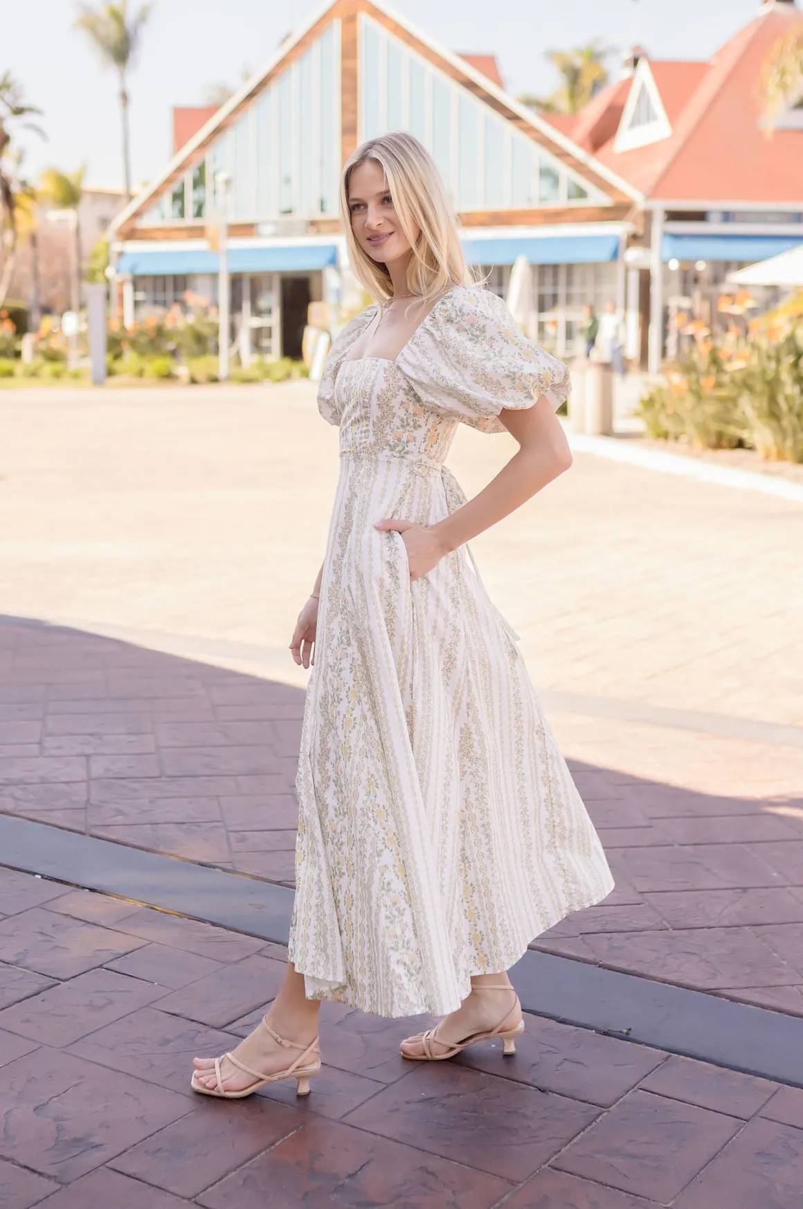 Waitlist 5/10 ♥ Jess Short Puff Sleeve Floral Print Midi Dress Peach