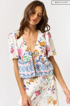 Waitlist 6/5 ♥ Colbie Flutter Sleeve Floral Print Front Tie Top White