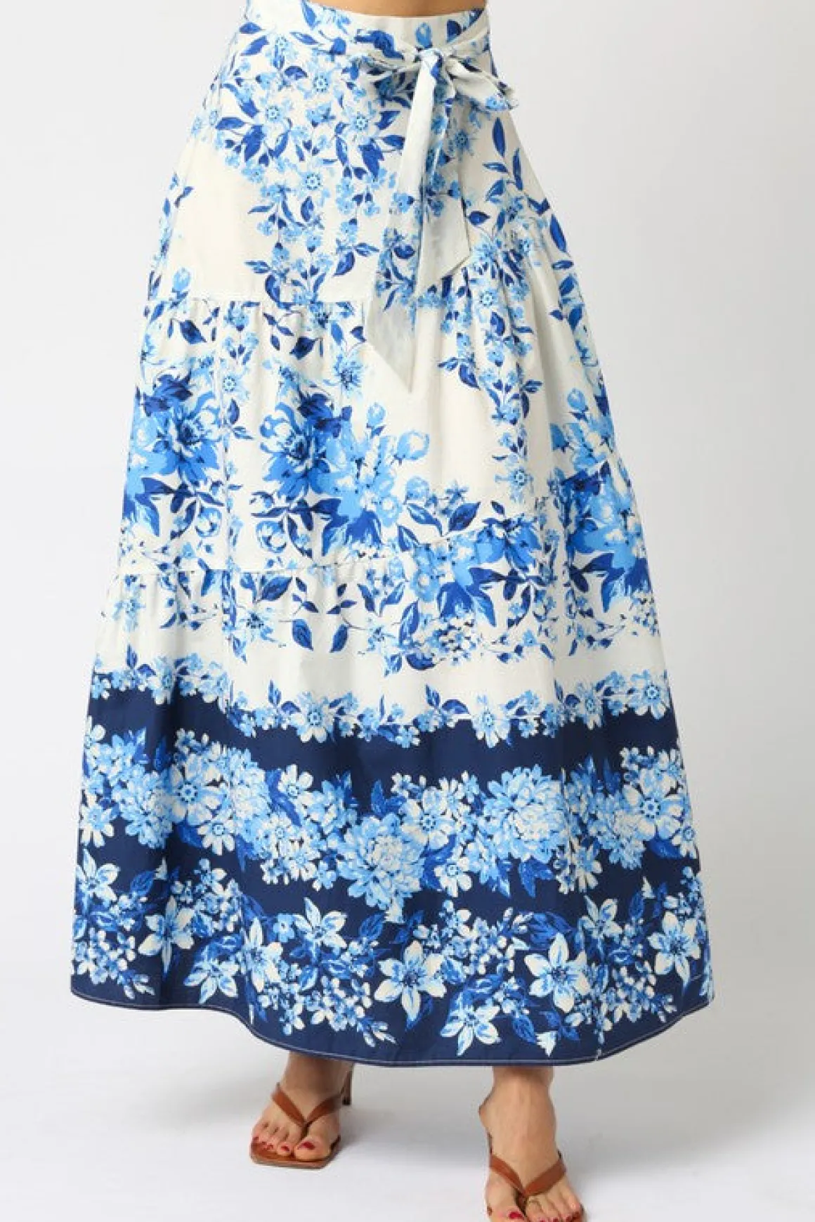 Waitlist 4/4 ♥ Donna High Waist Tie Floral Print Maxi Skirt Blue