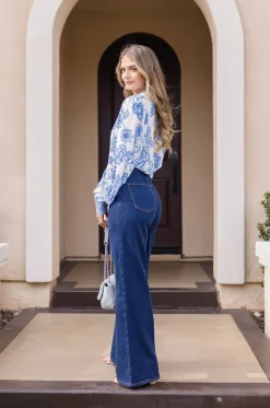 Waitlist 5/10 ♥ Elyse Long Sleeve Button Down Floral Print Top Blue