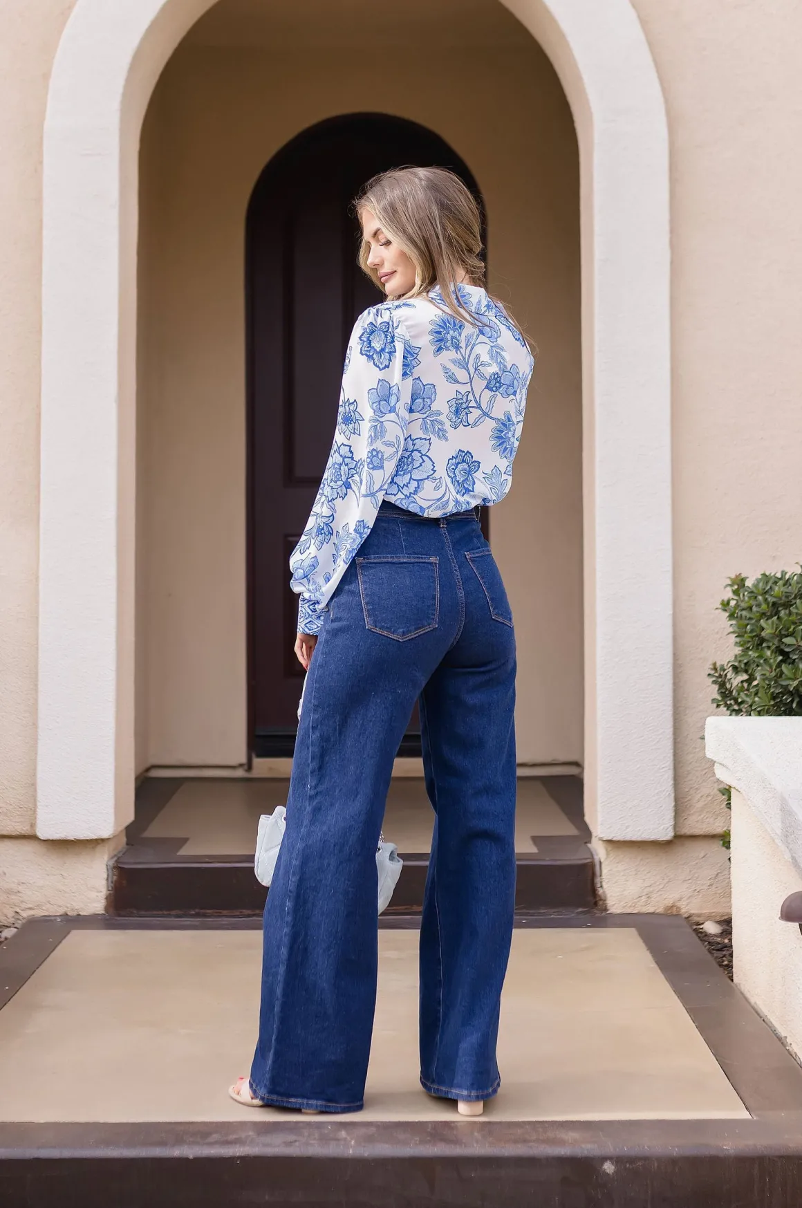 Waitlist 5/10 ♥ Elyse Long Sleeve Button Down Floral Print Top Blue