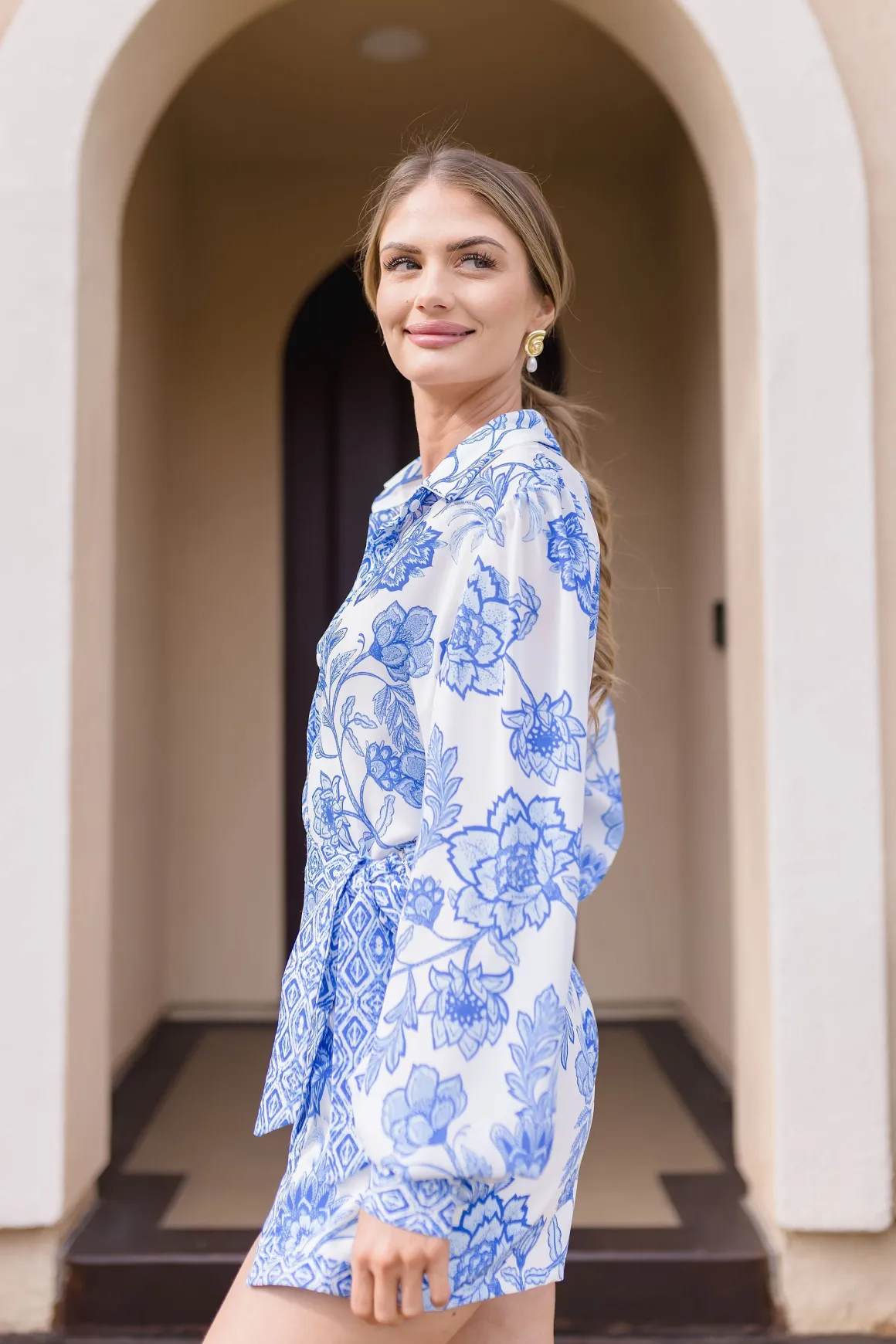 Waitlist 5/10 ♥ Elyse Long Sleeve Button Down Floral Print Top Blue