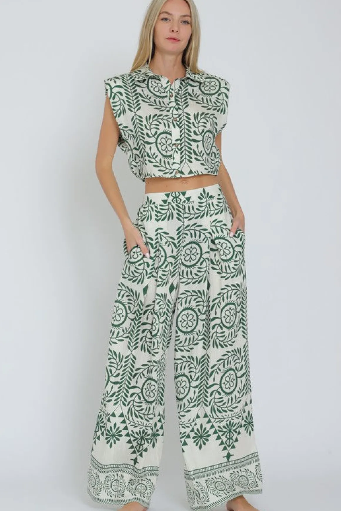 Waitlist 5/20 ♥ Jaclyn Sleeveless Shoulder Pad Printed Top And Wide Leg Pants Set Green
