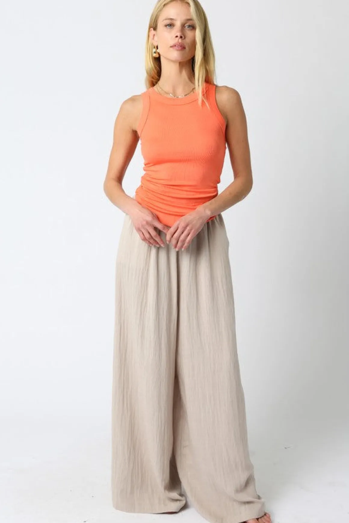 Waitlist 5/5 ♥ Jessie High Waist Woven Wide Leg Pants Khaki