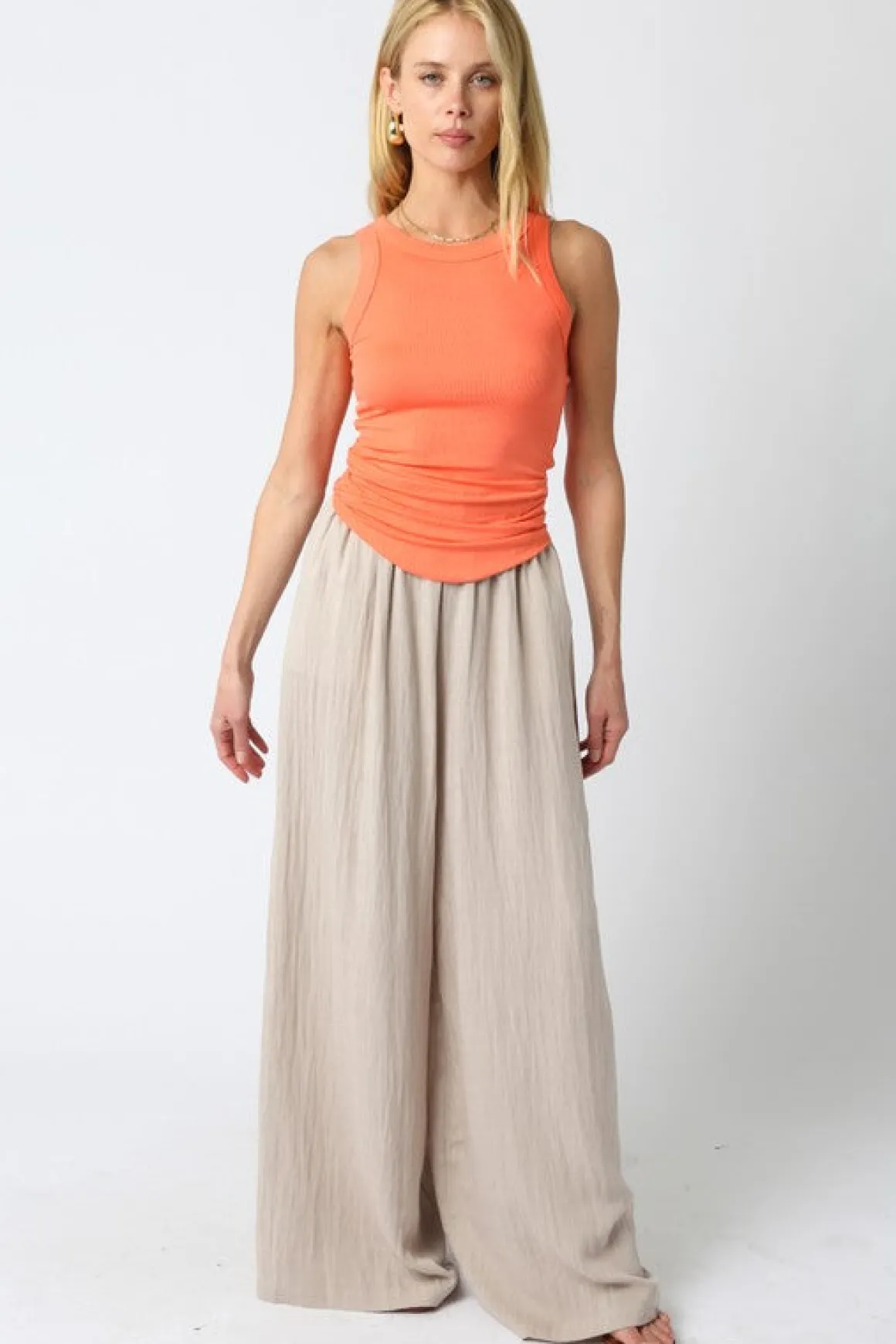 Waitlist 5/5 ♥ Jessie High Waist Woven Wide Leg Pants Khaki
