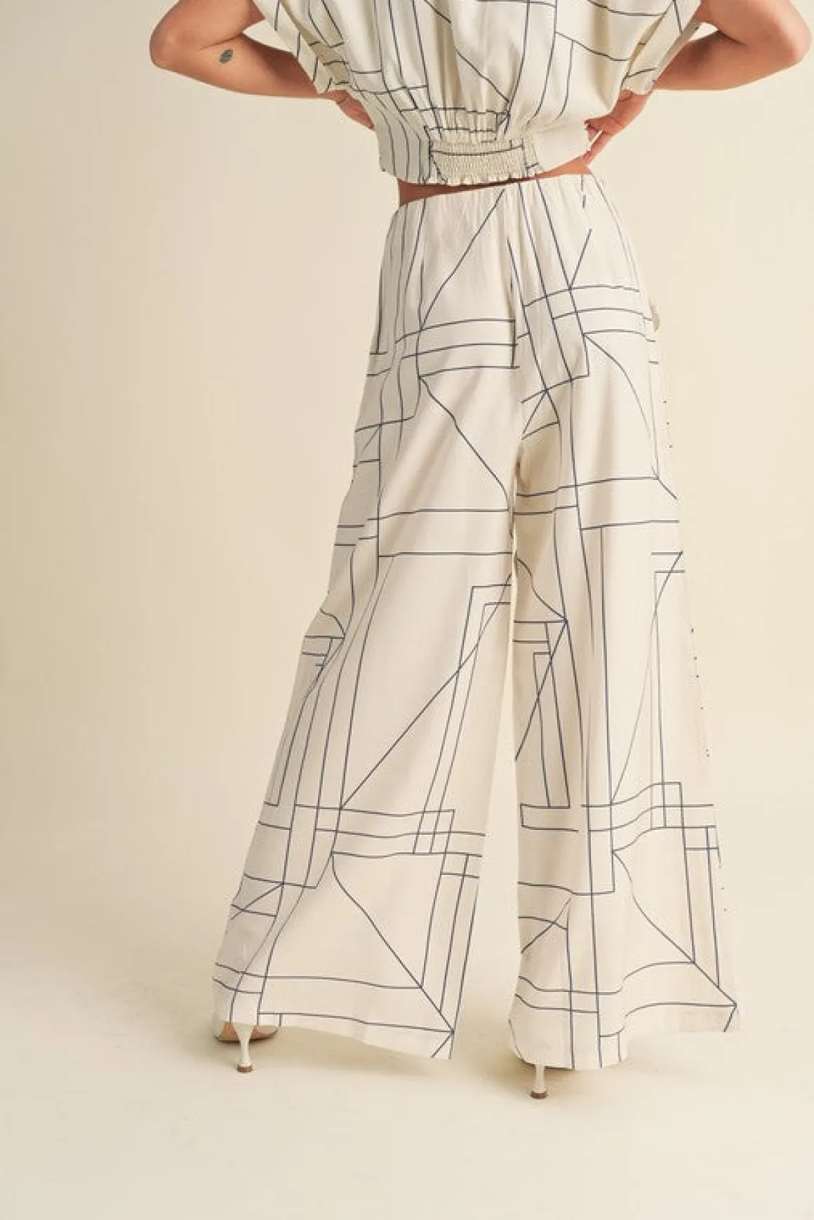 Waitlist 4/20 ♥ Justine High Waist Abstract Print Wide Leg Pants White