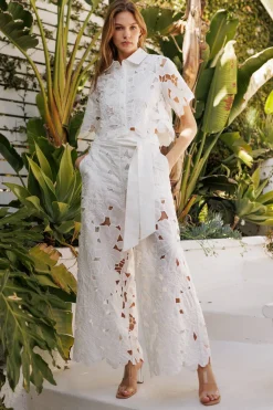 Waitlist 4/30 ♥ Perry Short Sleeve Lace Button Down Top White